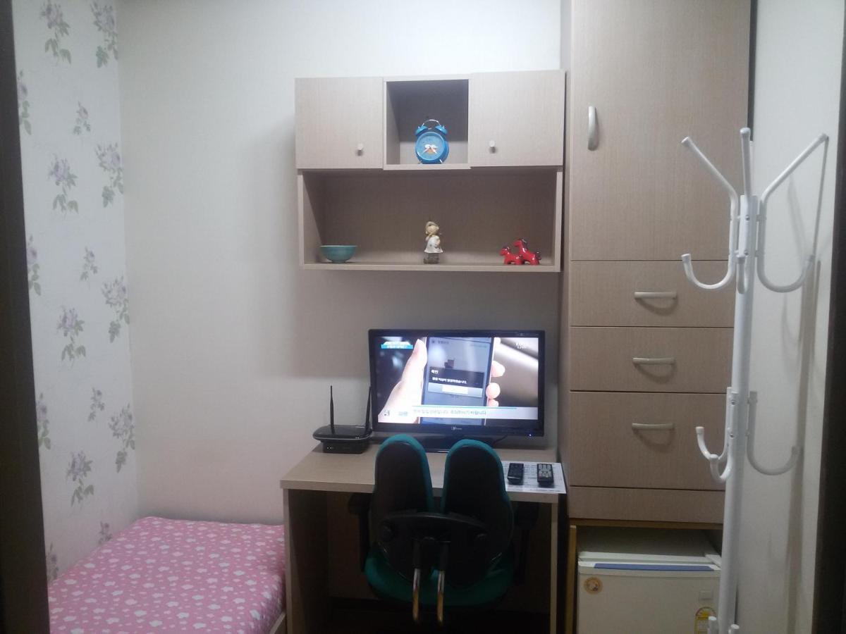 I Want Livingtel Hotel Yongin Bagian luar foto